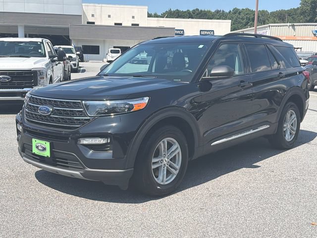 Certified 2024 Ford Explorer XLT AWD/4WD image 3