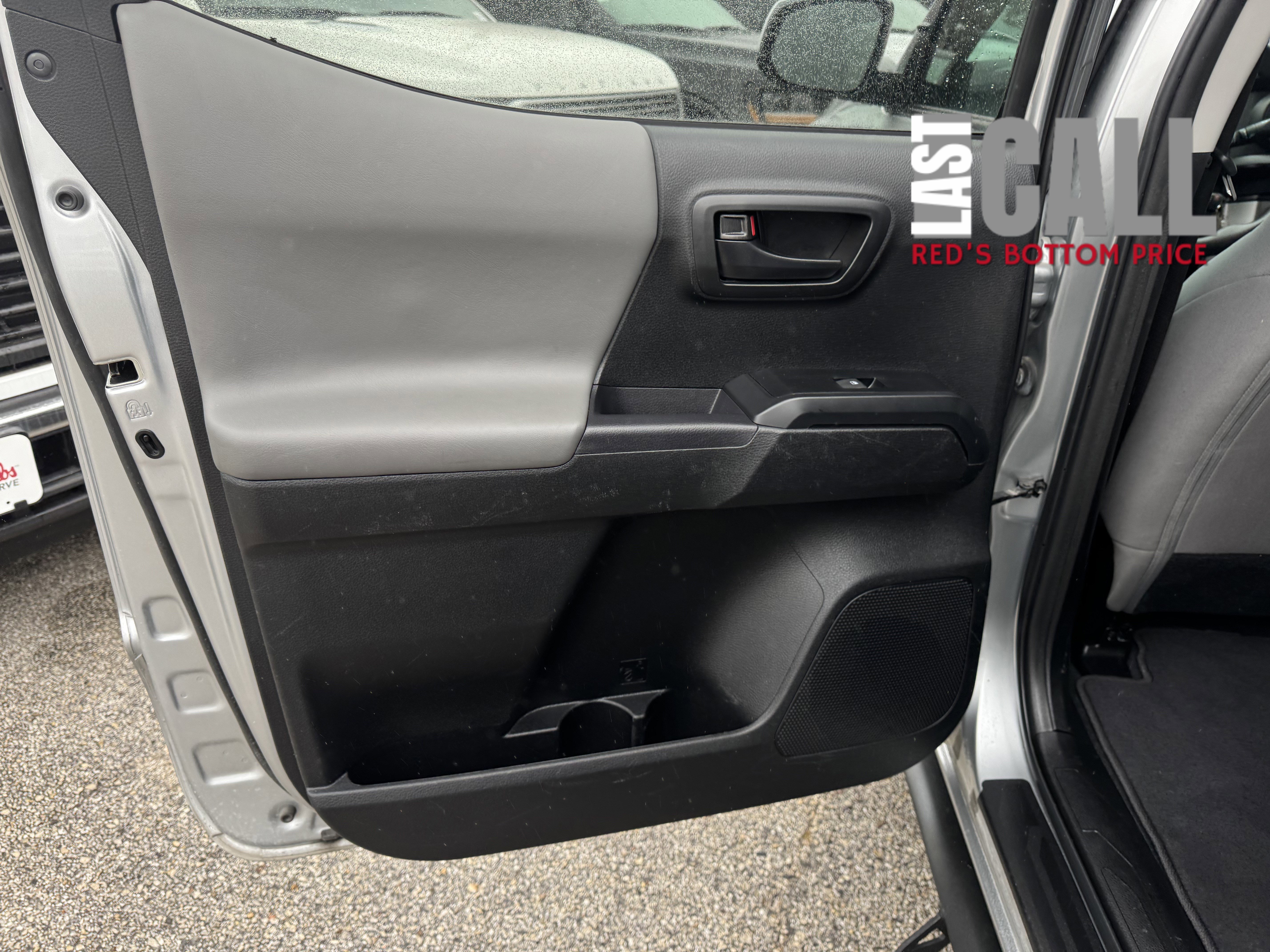 Used 2023 Toyota Tacoma SR image 12