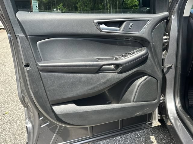 Certified 2024 Ford Edge SE w/ Black Appearance Package AWD/4WD image 10