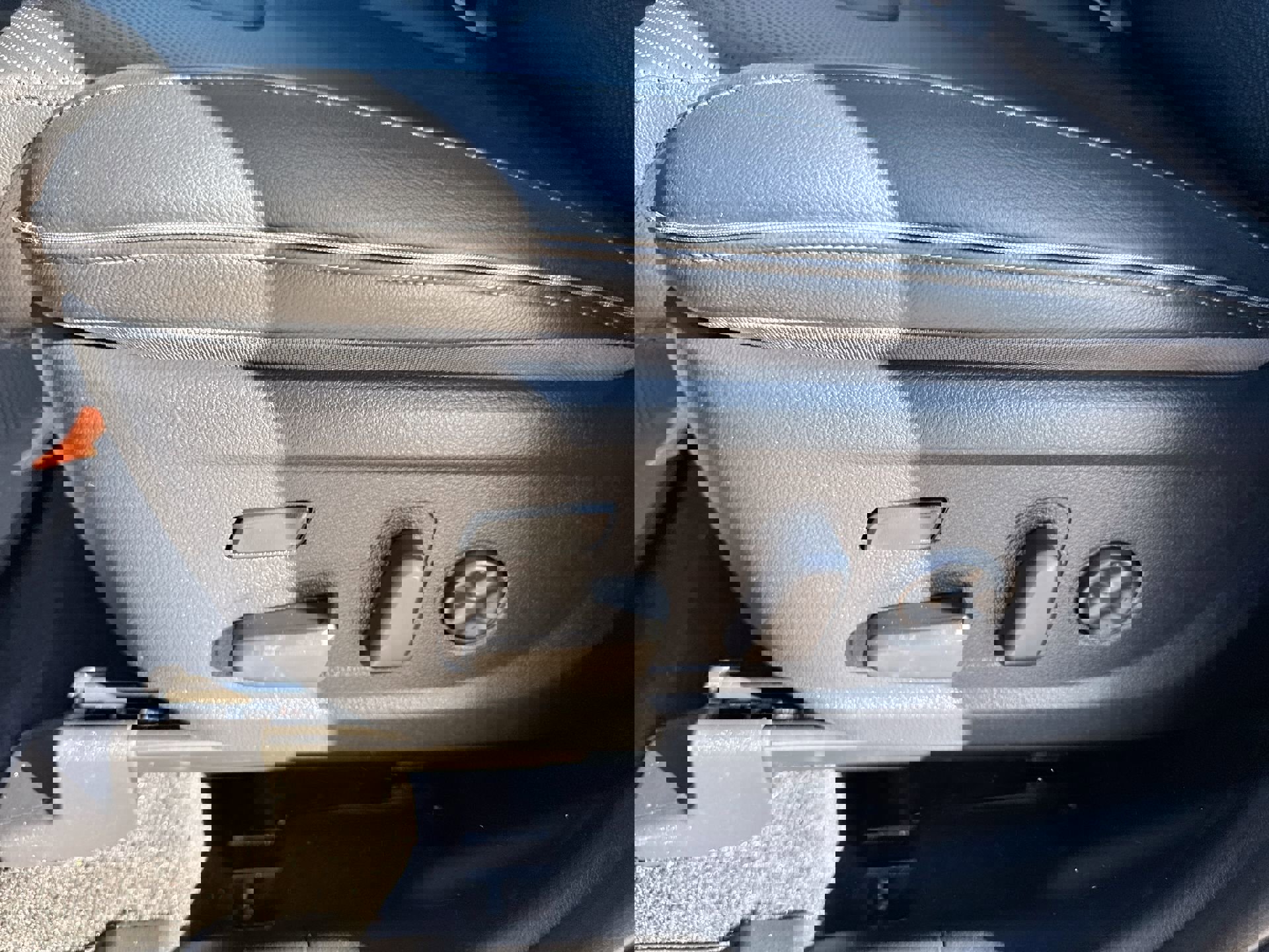 Used 2023 Hyundai Santa Fe Limited image 19