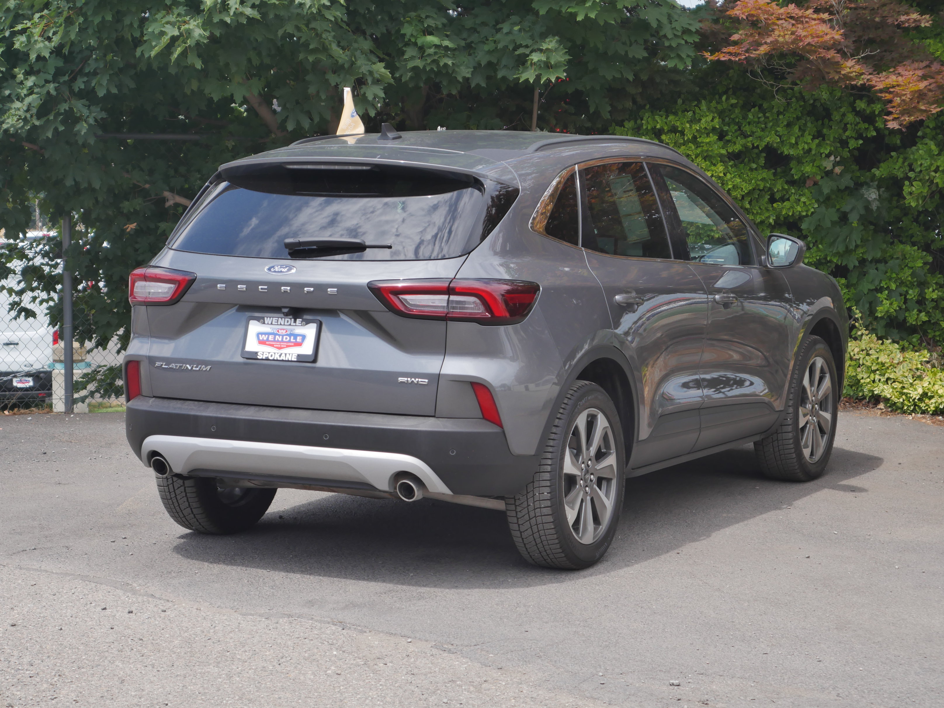 Certified 2025 Ford Escape Platinum AWD/4WD image 22