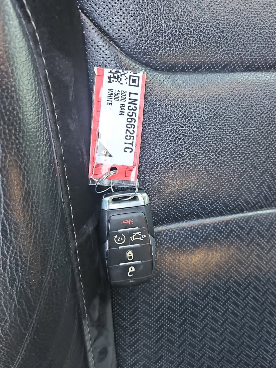 Used 2020 RAM 1500 Laramie w/ Sport Appearance Package image 20