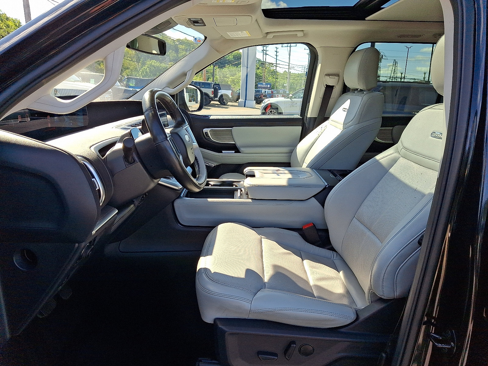 Certified 2025 Ford Expedition Max Platinum AWD/4WD image 15