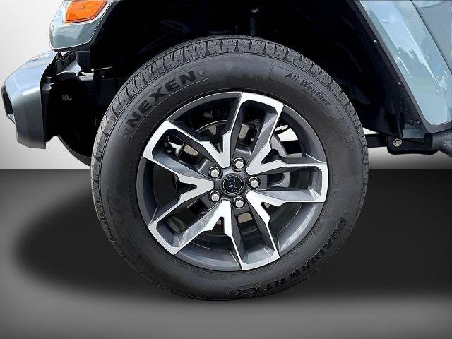 Used 2024 Jeep Wrangler Unlimited w/ Convenience Group AWD/4WD image 33