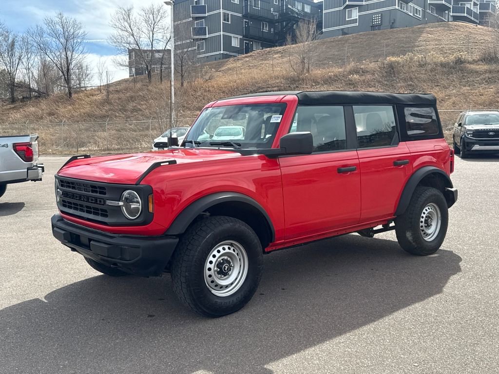 Certified 2023 Ford Bronco 4-Door AWD/4WD image 4