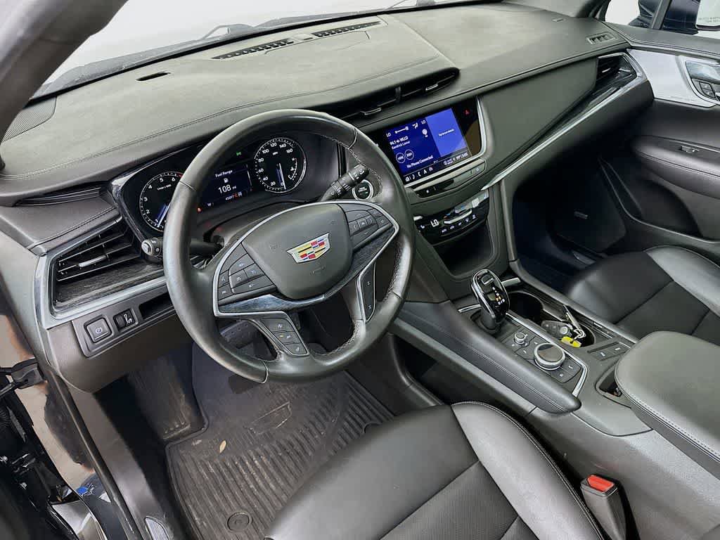 Used 2023 Cadillac XT5 Premium Luxury AWD/4WD image 2