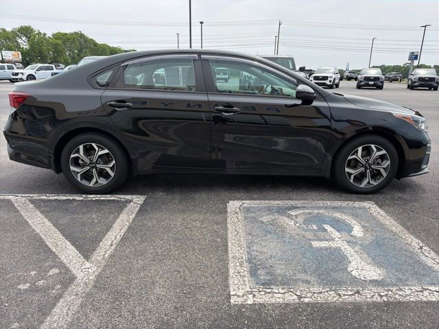 Used 2020 Kia Forte LXS FWD image 6