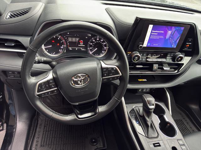 Used 2023 Toyota Highlander XSE AWD/4WD image 18