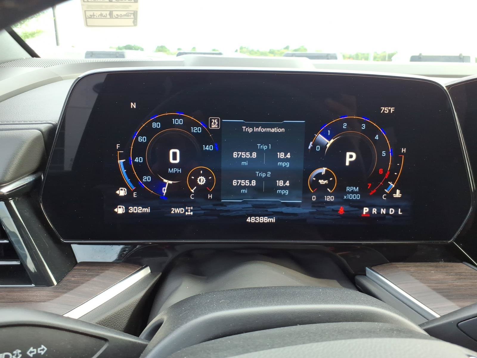 Used 2025 Chevrolet Tahoe LT AWD/4WD image 19