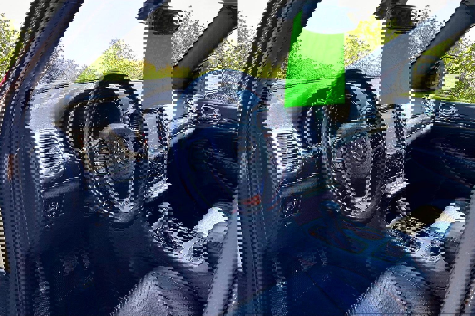 Used 2018 Jeep Grand Cherokee Trailhawk w/ Trailhawk Luxury Group image 14