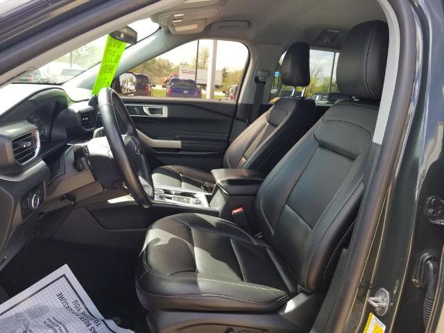 Certified 2023 Ford Explorer XLT w/ Equipment Group 202A AWD/4WD image 11
