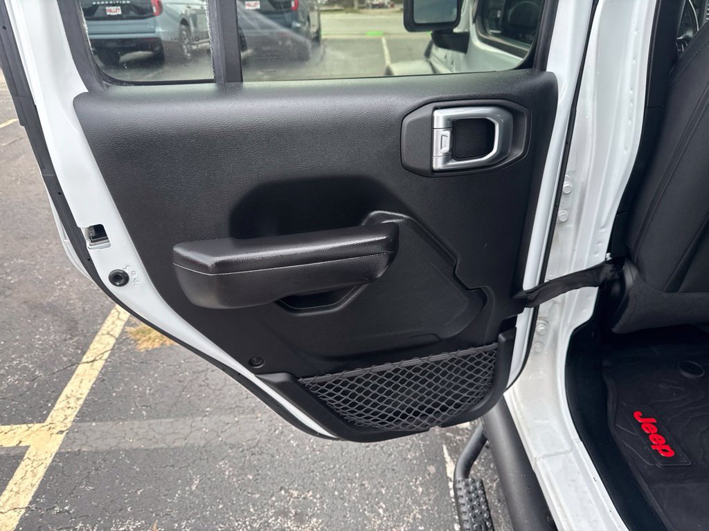 Used 2020 Jeep Wrangler Unlimited Sport AWD/4WD image 28