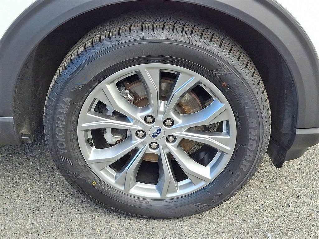 Certified 2023 Ford Explorer Limited image 9