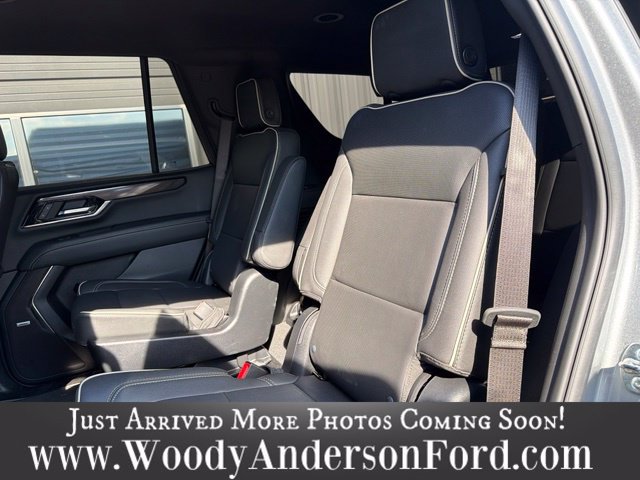 Used 2025 GMC Yukon Elevation w/ LPO, Elevation Black Package AWD/4WD image 11