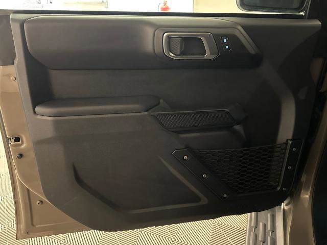 Certified 2025 Ford Bronco Outer Banks AWD/4WD image 16