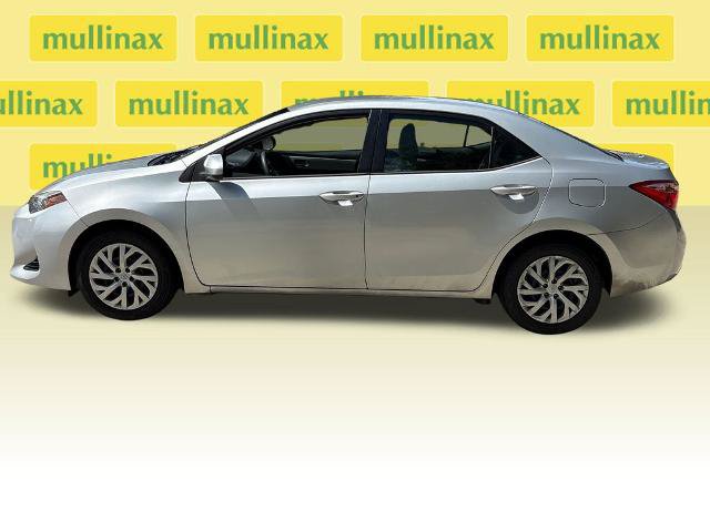 Used 2017 Toyota Corolla LE w/ Carpet Mat Package (TMS) FWD image 10