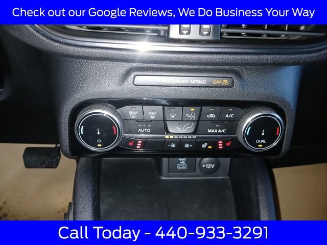 Certified 2022 Ford Escape Titanium w/ Class II Trailer Tow Package image 36