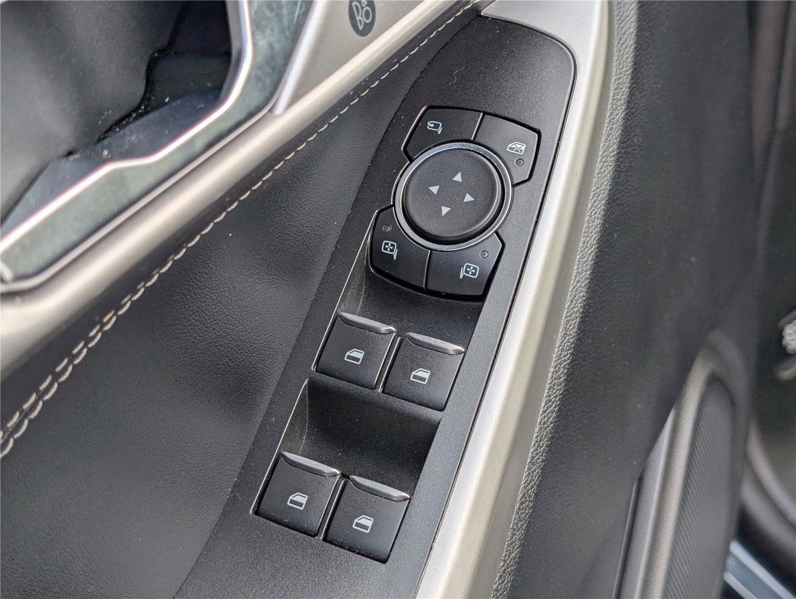 Certified 2022 Ford Explorer Limited w/ Hybrid Equipment Group 310A image 24