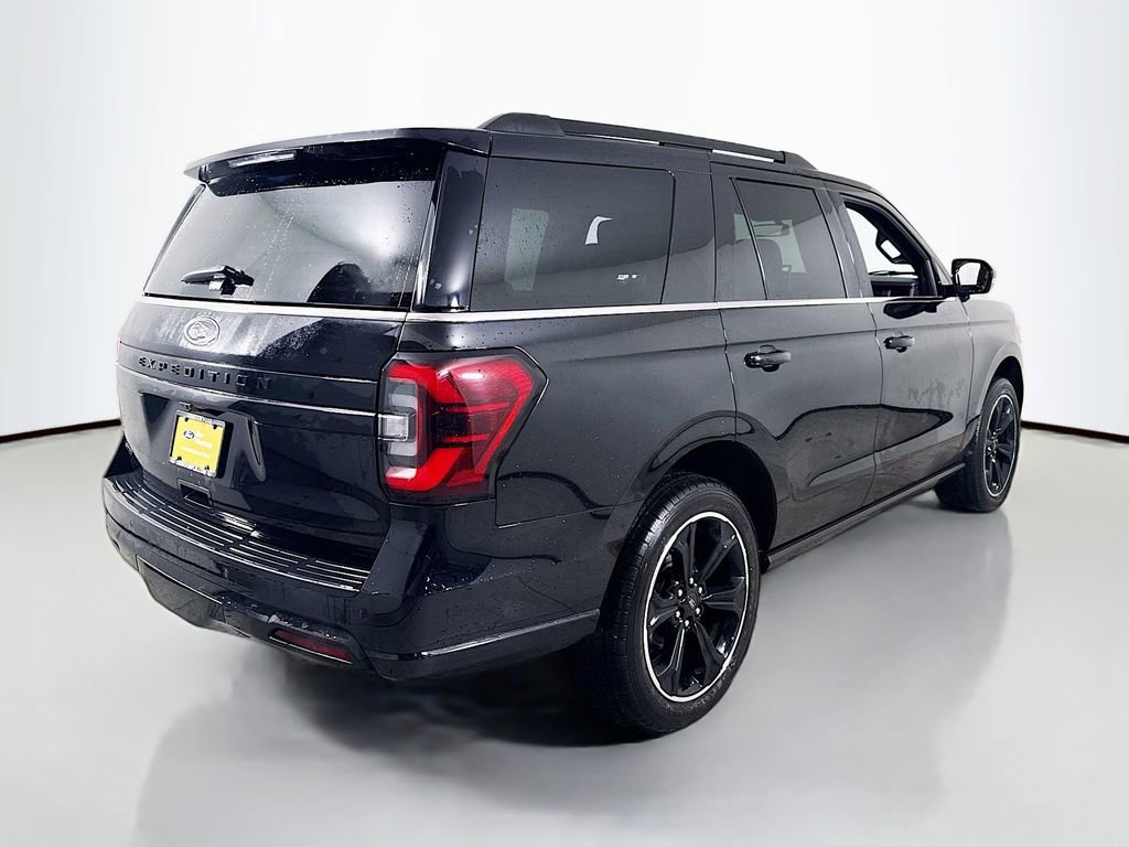 Certified 2023 Ford Expedition Limited image 12