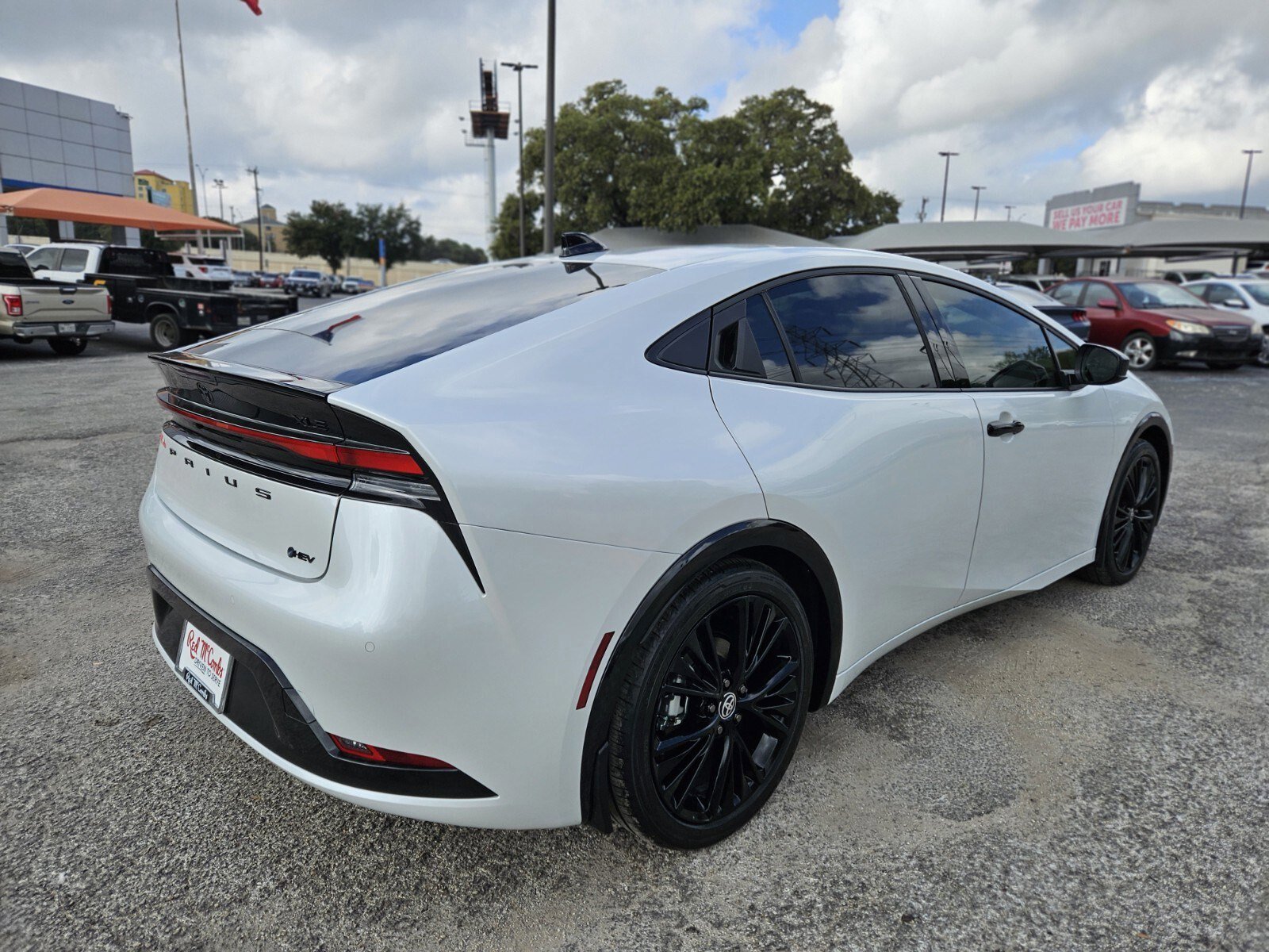 Used 2026 Toyota Prius image 3