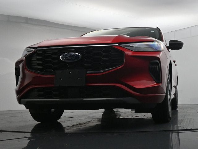 Certified 2023 Ford Escape ST-Line w/ Tech Pack #1 AWD/4WD image 35