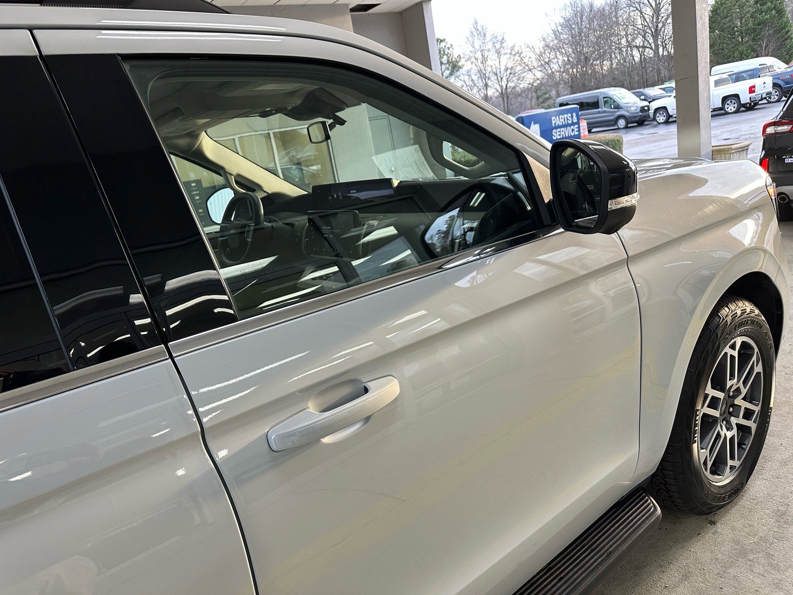 Certified 2025 Ford Expedition Active image 14