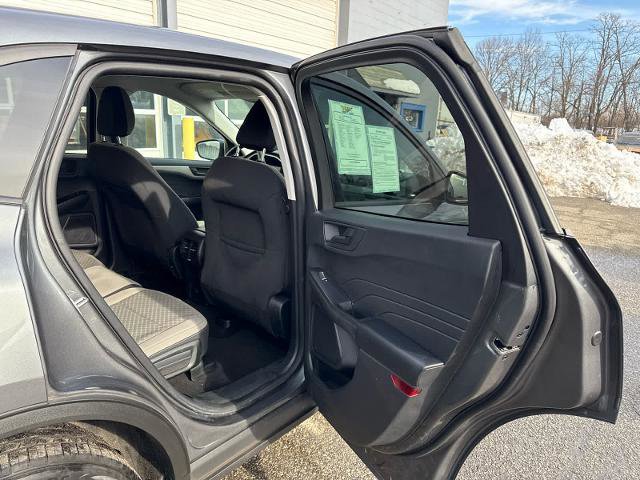 Certified 2022 Ford Escape SE w/ SE Sport Appearance Package image 10