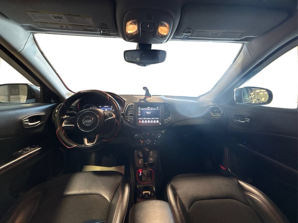 Used 2018 Jeep Compass Trailhawk AWD/4WD image 31