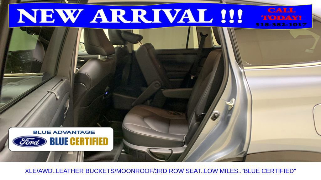Used 2020 Toyota Highlander XLE image 27