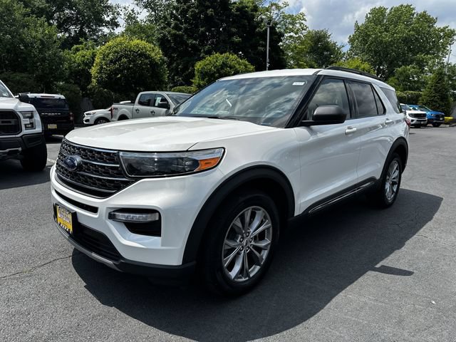 Certified 2023 Ford Explorer XLT w/ Equipment Group 202A AWD/4WD image 9