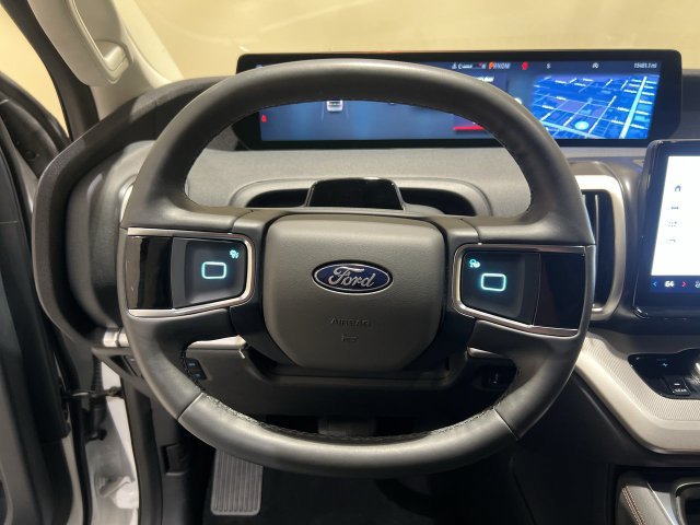 Certified 2025 Ford Expedition Active AWD/4WD image 10