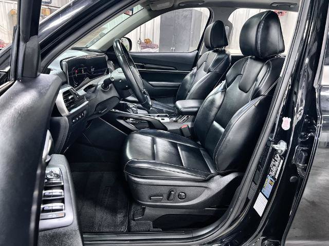 Used 2025 Kia Telluride S FWD image 12
