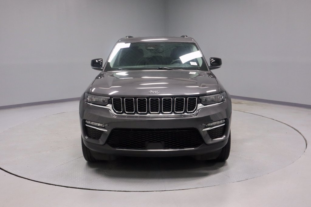 Used 2024 Jeep Grand Cherokee Limited AWD/4WD image 7