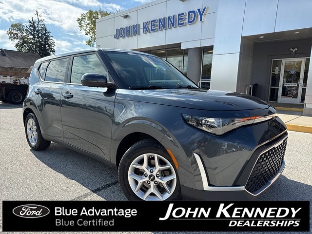 Used 2023 Kia Soul LX w/ LX Technology Package image 12