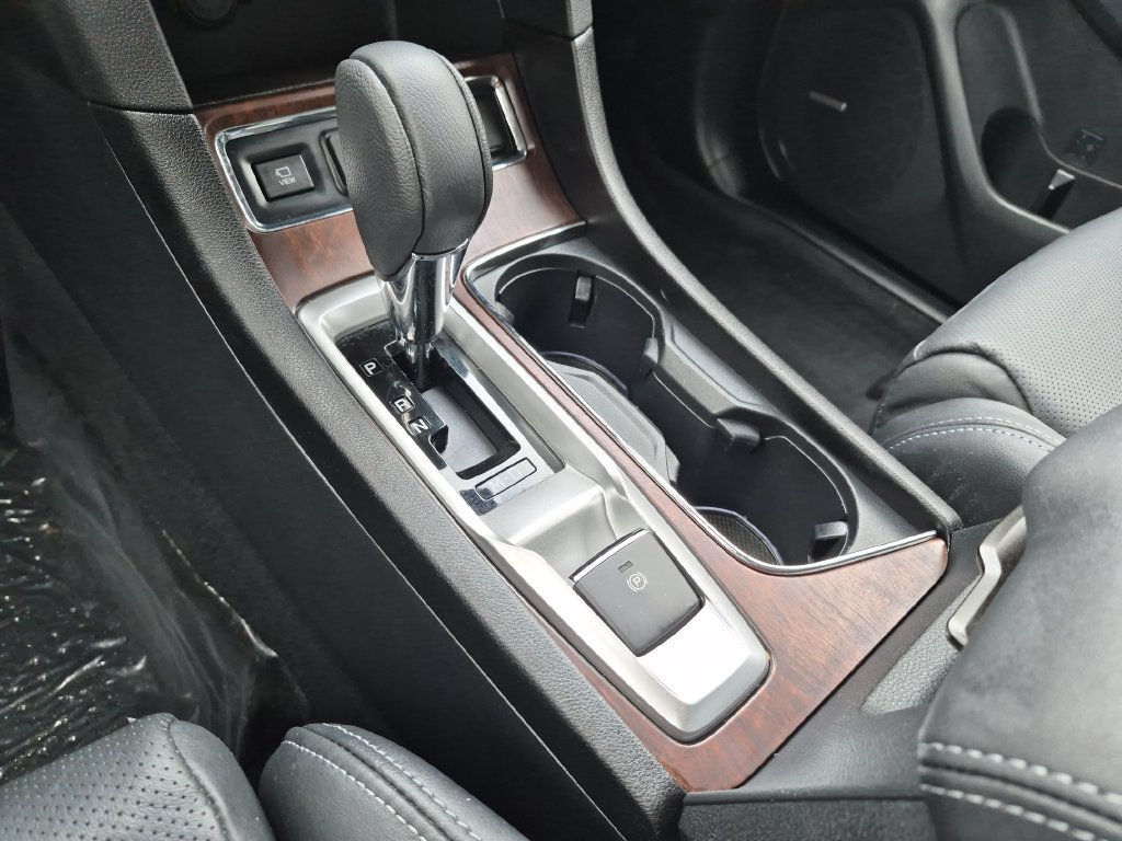 Used 2023 Subaru Ascent Touring AWD/4WD image 30