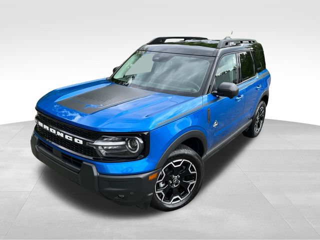 Certified 2025 Ford Bronco Sport Outer Banks w/ Outer Banks Tech Package+ AWD/4WD image 2