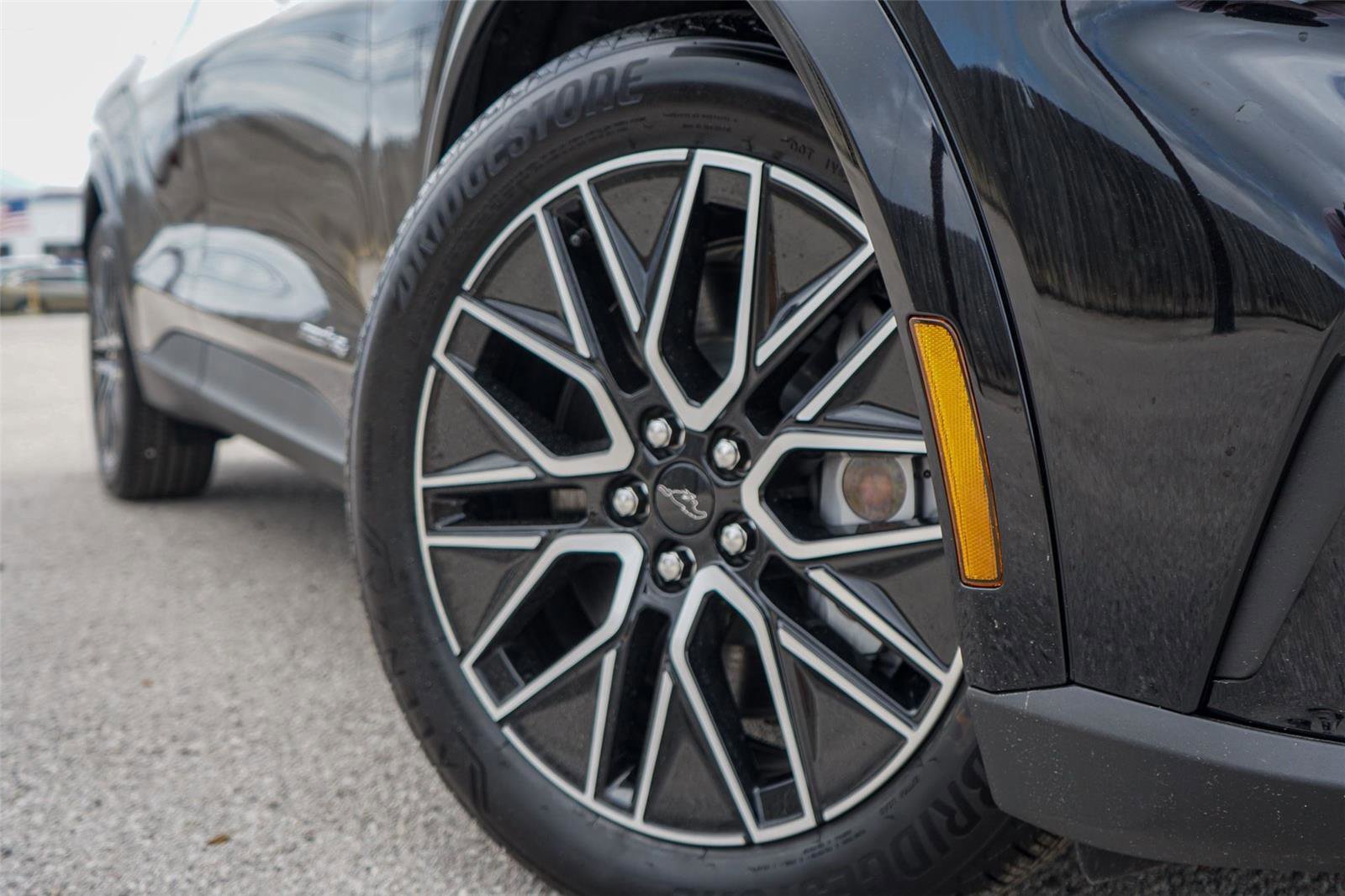 Certified 2025 Ford Mustang Mach-E Premium AWD/4WD image 7