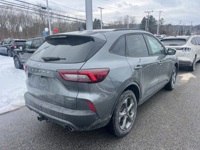 Certified 2025 Ford Escape ST-Line Elite w/ Class II Trailer Tow Package image 3