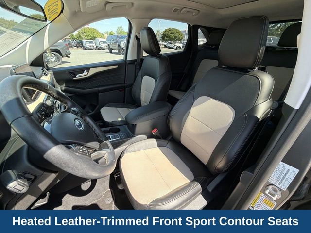 Certified 2021 Ford Escape Titanium w/ Titanium Elite Package AWD/4WD image 11