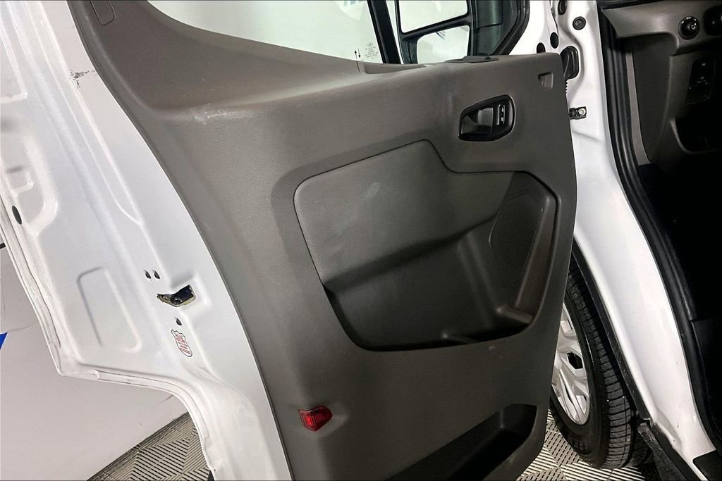 Certified 2024 Ford Transit 350 XLT RWD image 18