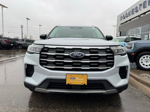 Certified 2025 Ford Explorer Active AWD/4WD image 6