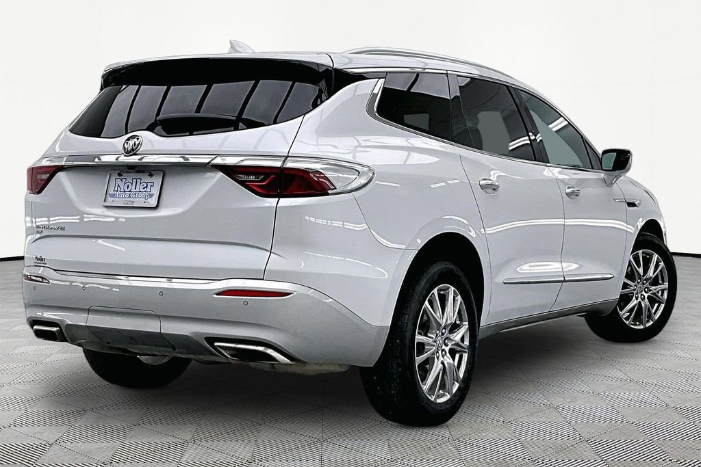 Used 2024 Buick Enclave Essence w/ Experience Buick Package AWD/4WD image 2