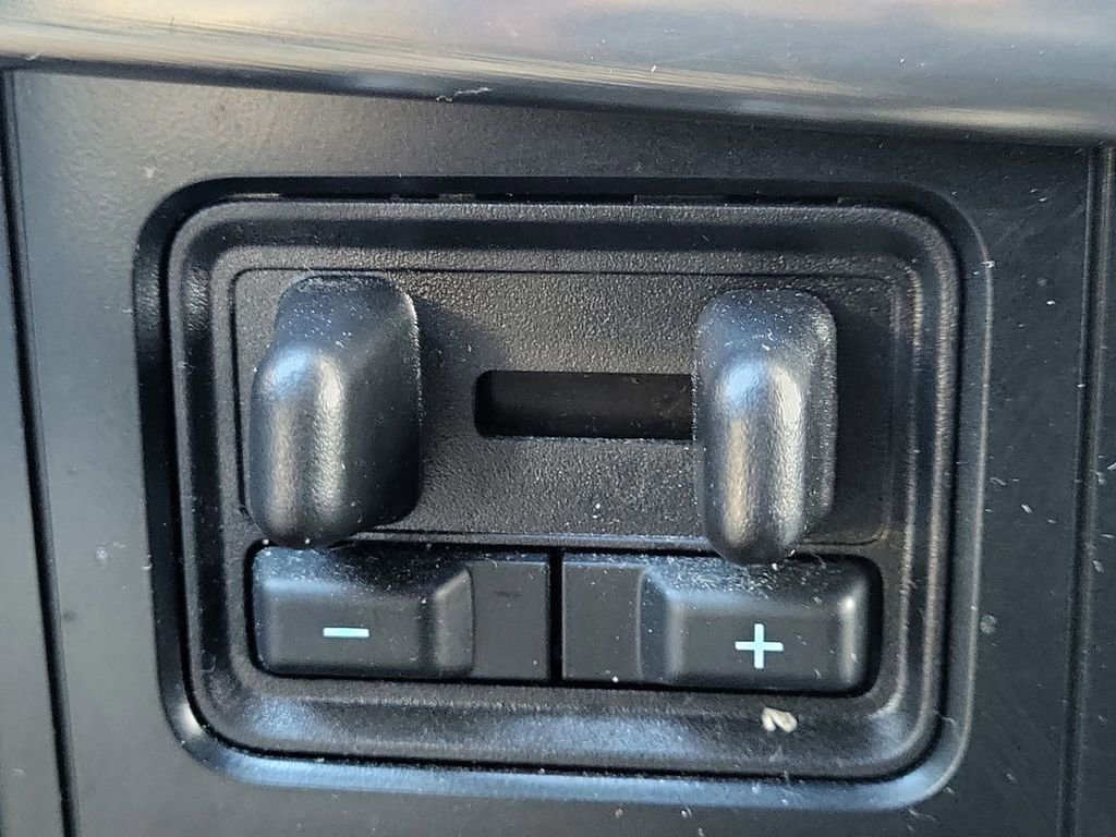 Certified 2023 Ford F150 Lariat w/ Equipment Group 502A High image 31