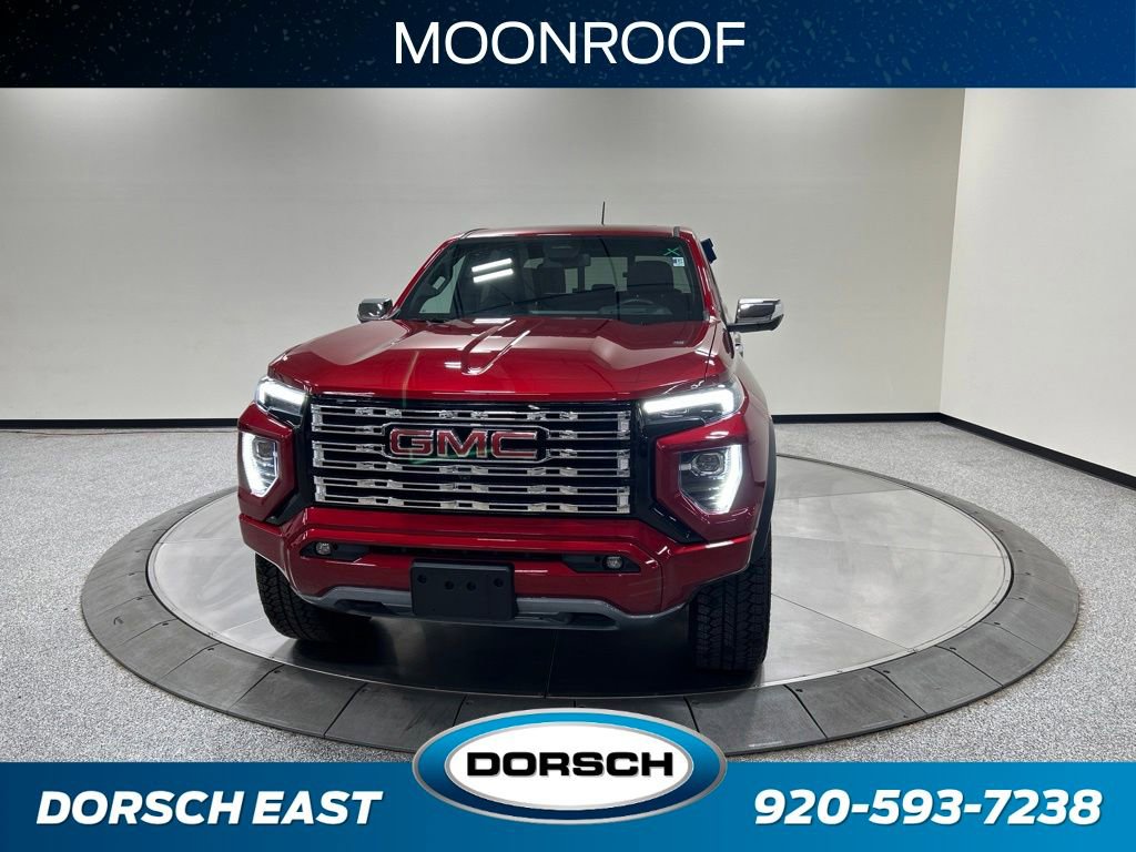 Used 2024 GMC Canyon Denali AWD/4WD image 3