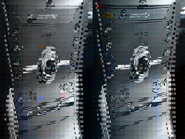 Certified 2020 Ford Edge Titanium w/ Equipment Group 301A image 18