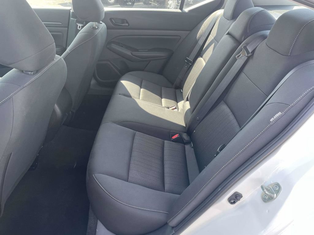 Used 2025 Nissan Altima 2.5 S FWD image 12