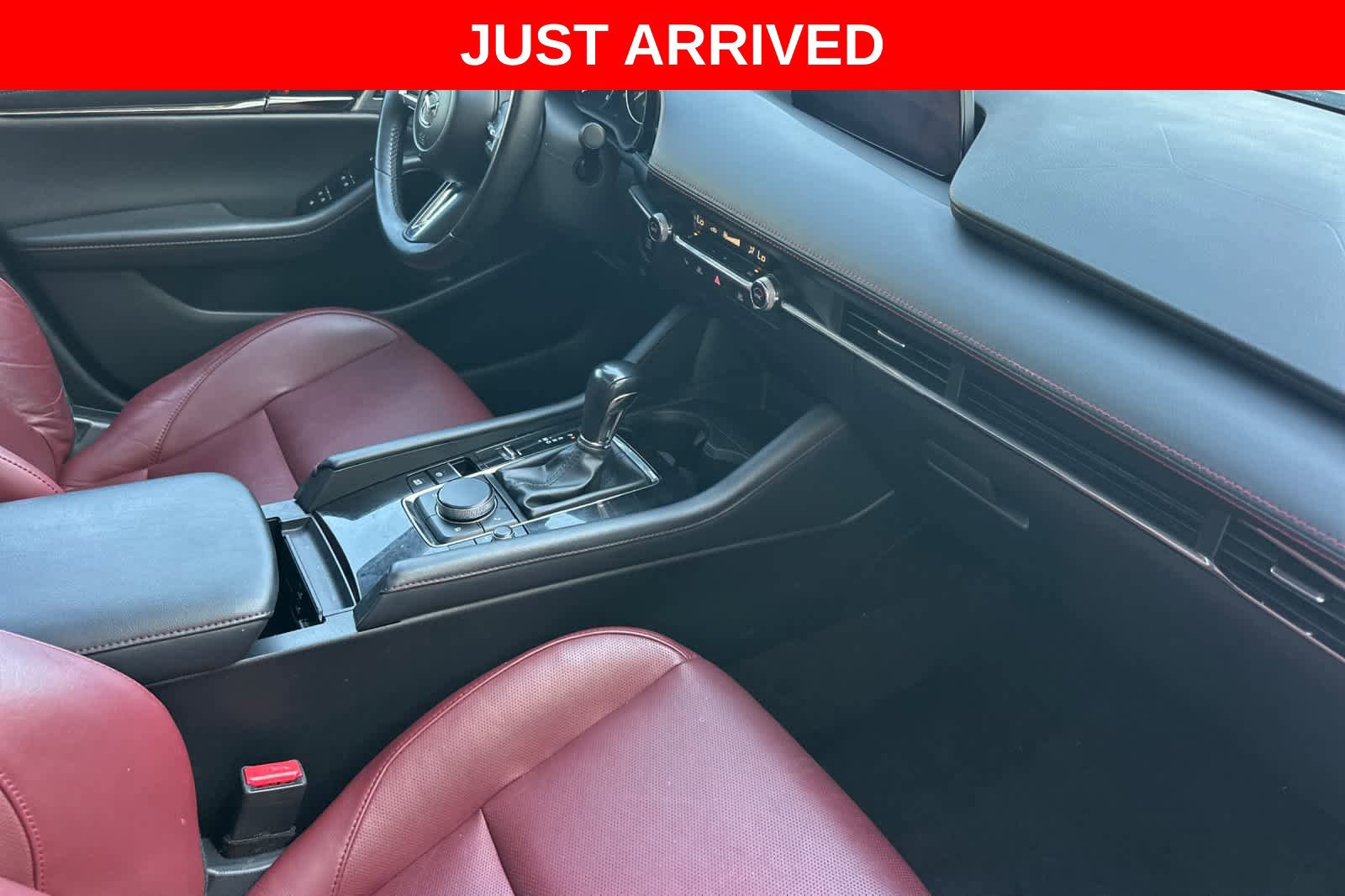 Used 2022 MAZDA MAZDA3 s FWD image 17