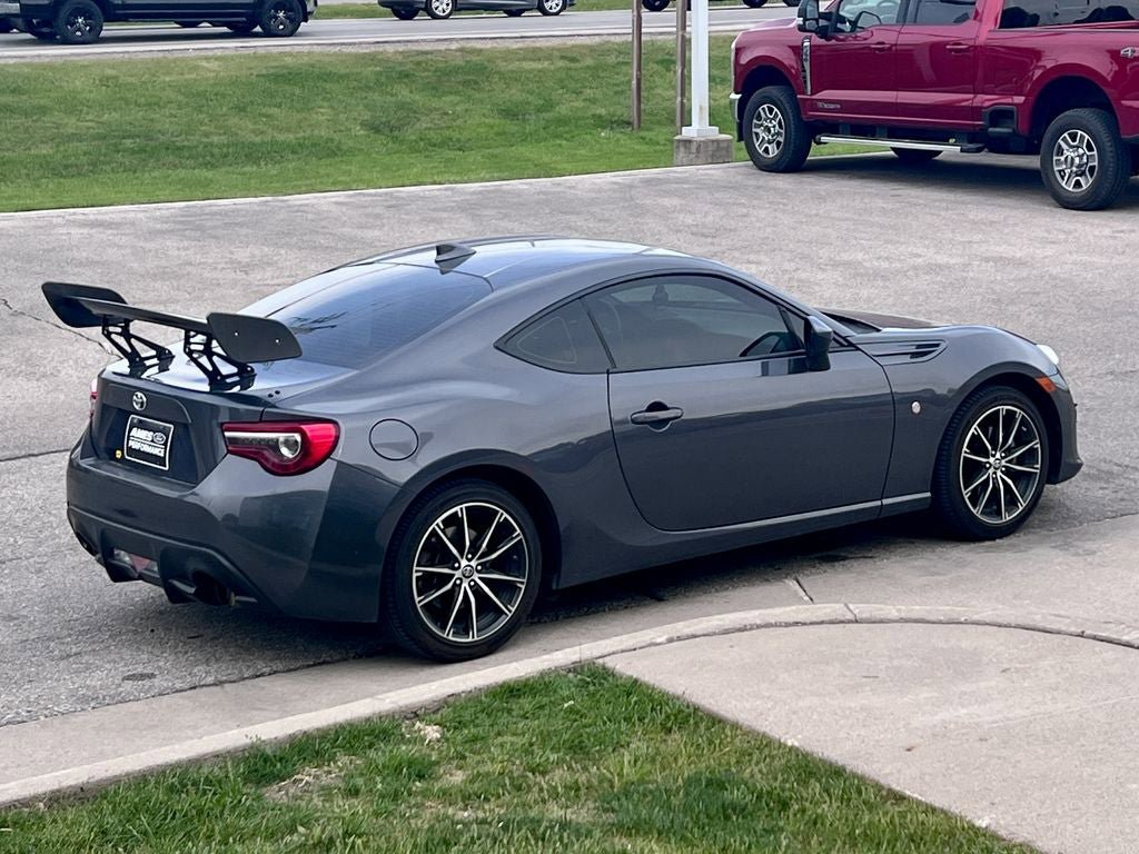 Used 2020 Toyota 86 RWD image 6