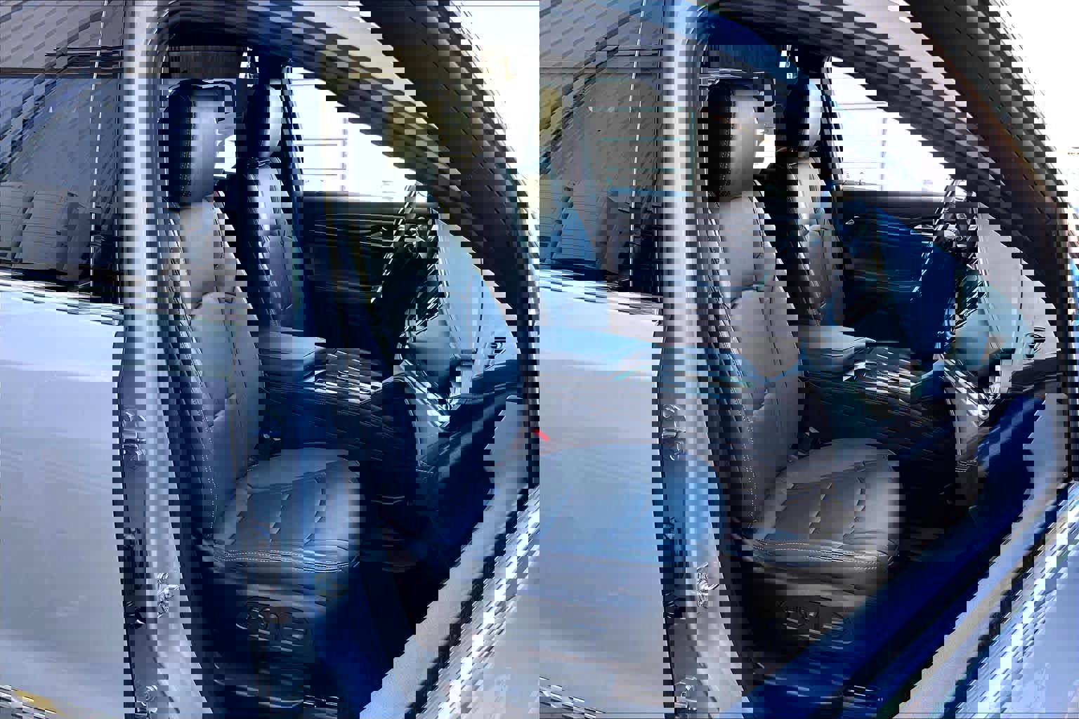 Used 2022 Buick Enclave Premium image 12