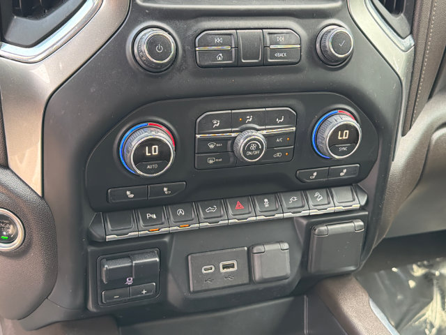Used 2020 Chevrolet Silverado 1500 LT Trail Boss AWD/4WD image 32